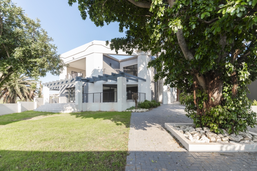 5 Bedroom Property for Sale in Myburgh Park Western Cape